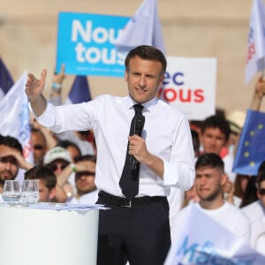Emmanuel Macron en meeting dans le quartier du Pharo à Marseille, le 16 avril 2022