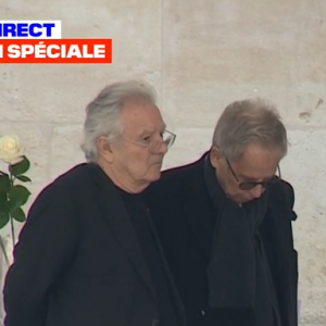 Muriel Robin submergée par l'émotion pendant son discours lors de l'hommage national à Michel Bouquet aux Invalides à Paris