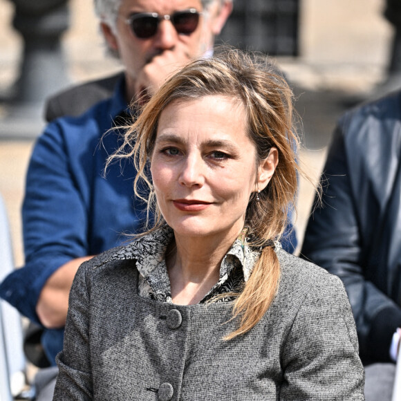 Sophie Duez - Cérémonie d'hommage national à l'Hôtel national des Invalides en hommage à Michel Bouquet décédé le 13 avril 2022. Paris le 27 avril 2022. Michel Bouquet a été inhumé dans la plus stricte intimité le 15/04/2022 à Étais-la Sauvin dans l'Yonne. © David Nivière / Pool / Bestimage 