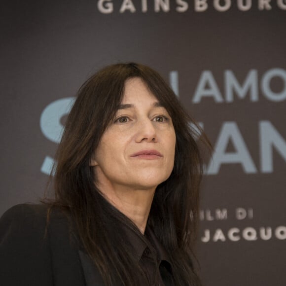 Charlotte Gainsbourg au photocall du film "Suzanna Andler" à Milan le 8 mars 2022 