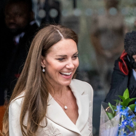 Catherine (Kate) Middleton et la princesse Anne vont assister à une démonstration de simulation d'opération césarienne d'urgence au Royal College of Obstetricians & Gynaecologists à Londres le 27 avril 2022. 