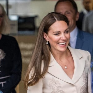 Catherine (Kate) Middleton et la princesse Anne vont assister à une démonstration de simulation d'opération césarienne d'urgence au Royal College of Obstetricians & Gynaecologists à Londres le 27 avril 2022. 