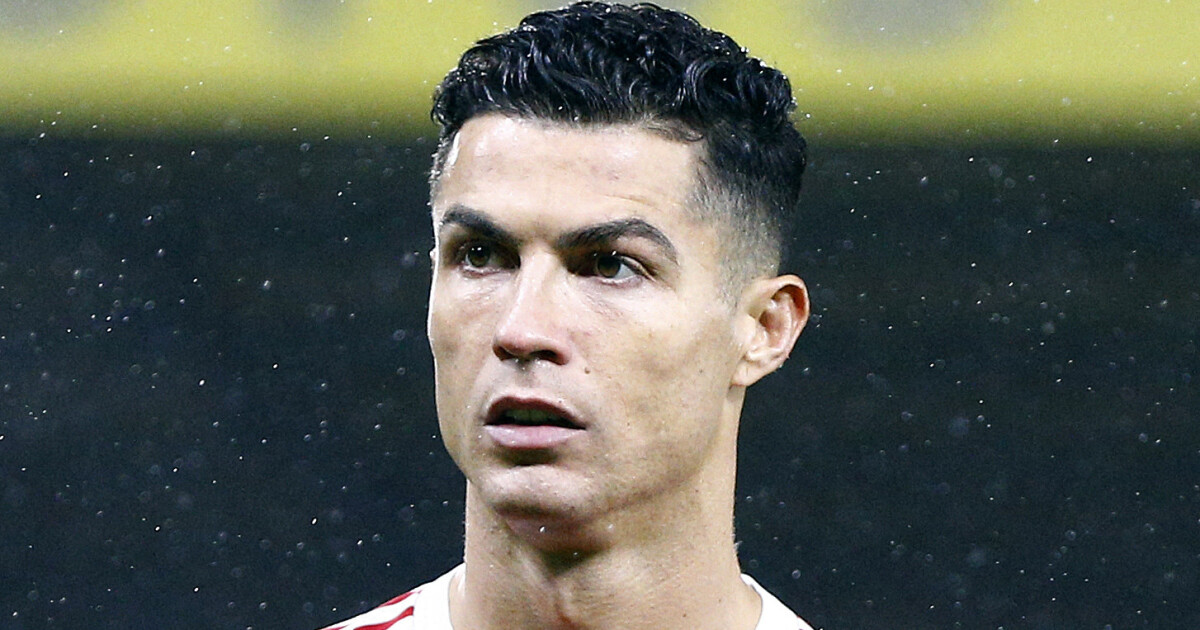 Cristiano Ronaldo 10 Jours Après La Mort De Son Bébé Il Envoie Un