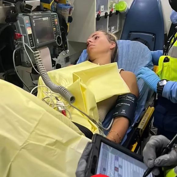 Hillary Vanderosien à l'hôpital le 30 avril 2022
