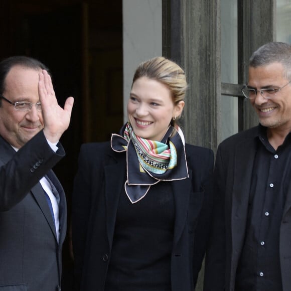 Adele Exarchopoulos, Francois Hollande, Lea Seydoux, Abdelattif Kechiche - Dejeuner avec l'equipe du film "La vie d'Adele", palme d'Or 2013 du festival de Cannes, au palais de l'Elysee a Paris. Le 26 juin 2013