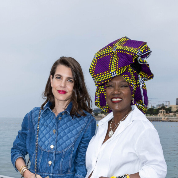 Charlotte Casiraghi et Khadja Nin - Défilé croisière Chanel au Monte Carlo Beach à Monaco, le 5 mai 2022. © Olivier Borde / Bestimage