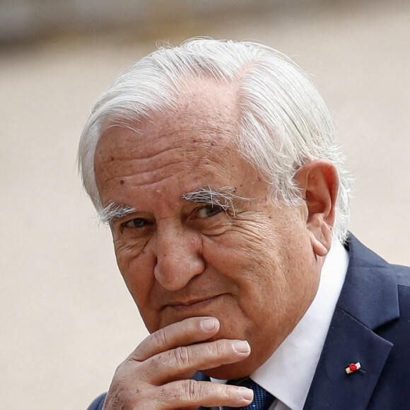 Jean-Pierre Raffarin - Arrivées des personnalités - Cérémonie d'investiture du Président de la République à Paris le 7 mai 2022 © Aurelien Morissard / Panoramic / Bestimage