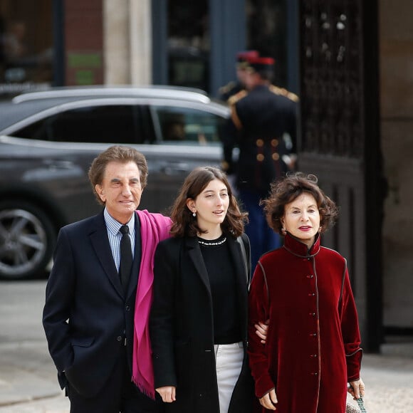 Jack et Monique Lang et guest - Arrivées des personnalités - Cérémonie d'investiture du Président de la République à Paris le 7 mai 2022 © Aurelien Morissard / Panoramic / Bestimage