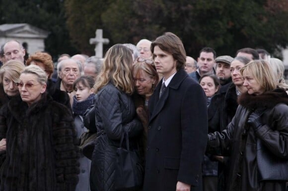 Jean-François, le fils et Ingrid sa veuve, à l'enterrement de Roger Pierre le 28 janvier à Saint-Ouen