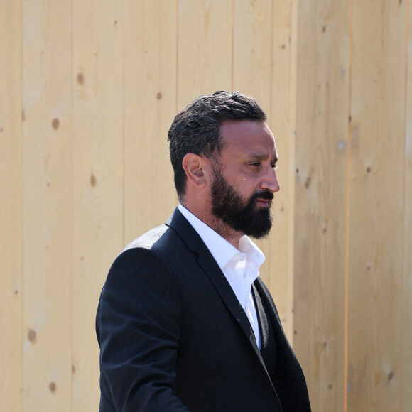 Cyril Hanouna - Obsèques de la chanteuse Régine au Crematorium du cimetière du Père-Lachaise à Paris. Le 9 mai 2022 © Jacovides-Moreau / Bestimage