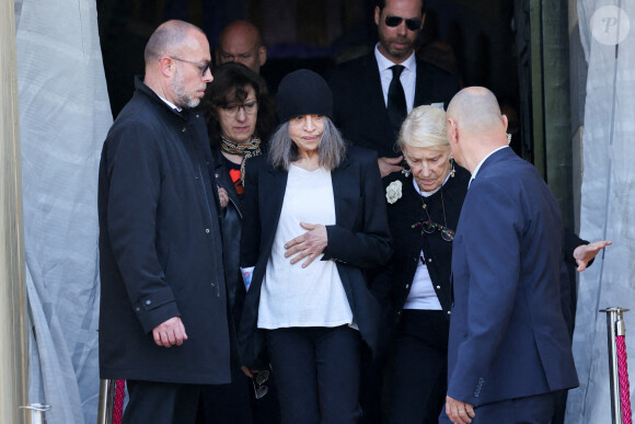 Sorties des obsèques de la chanteuse Régine au Crematorium du cimetière du Père-Lachaise à Paris. Le 9 mai 2022 © Jacovides-Moreau / Bestimage