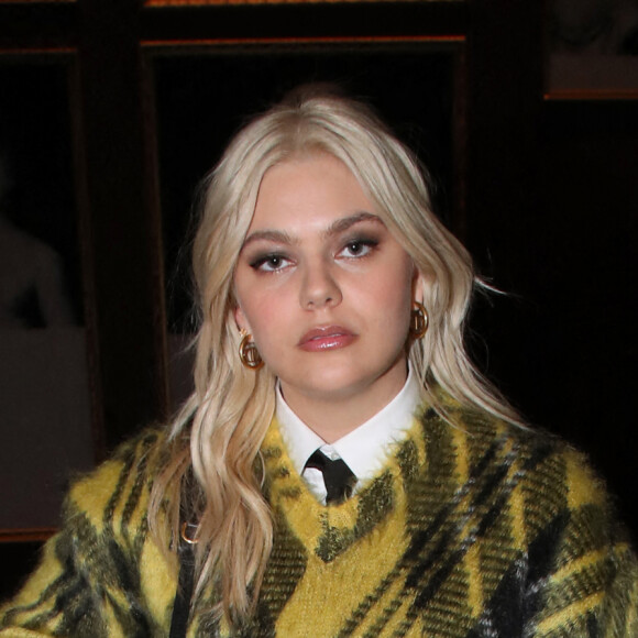 Semi-exclusif - Louane Emera - Défilé Dior Prêt-à-porter Automne/Hiver 2022/2023 dans le cadre de la Fashion Week de Paris, France, le 1er Mars 2022. © Borde-Rindoff/Bestimage 