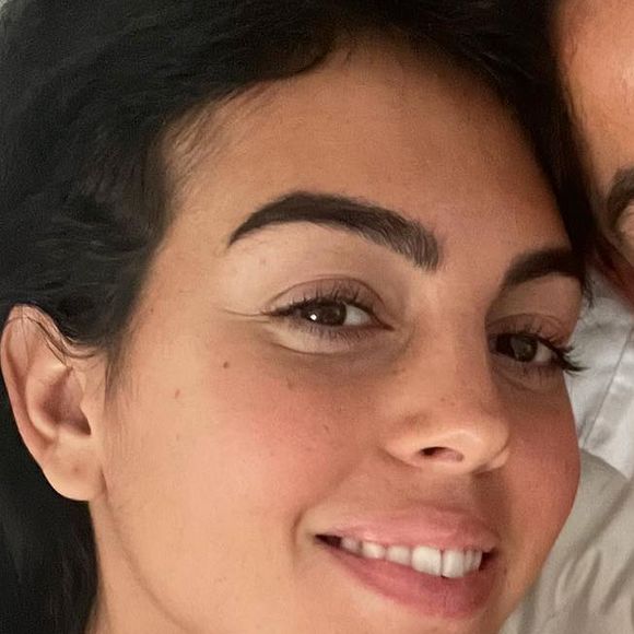 Georgina Rodriguez et Cristiano Ronaldo en famille sur Instagram