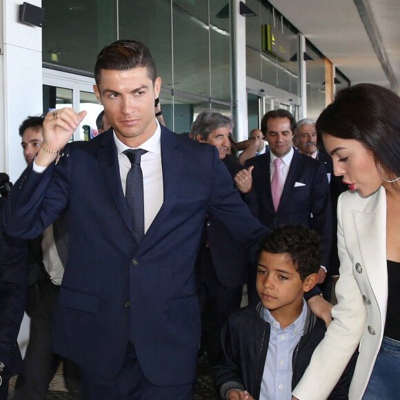Cristiano Ronaldo et sa famille à l'aéroport de Madère rebaptisé le 29 mars 2017 © Atlantico Press via ZUMA Wire