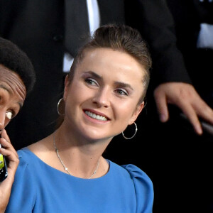 Gaël Monfils et sa femme Elina Svitolin - People en tribunes du match de football en ligue 1 Uber Eats : Le PSG (Paris Saint-Germain) remporte la victoire 2-1 contre Lyon au Parc des Princes à Paris le 19 septembre 2021. Lionel Urman/Panoramic/Bestimage