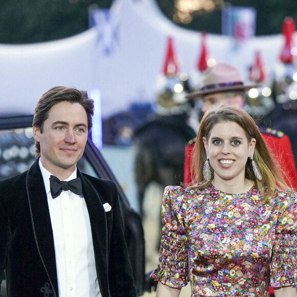 Beatrice d'York et son mari Edoardo Mapelli Mozzi assistent à A Gallop Through History en marge du jubilé de platine de la reine Elizabeth II au château de Windsor le 11 mai 2022 / Photo by Steve Parsons/PA Photos/ABACAPRESS.COM