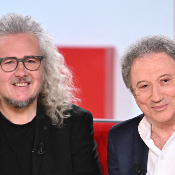 Exclusif - Yvan Cassar et Michel Drucker - Enregistrement de l'émission Vivement dimanche au studio Gabriel, presentée par Michel Drucker . Diffusion sur France 2 le 15 mai 2022. 