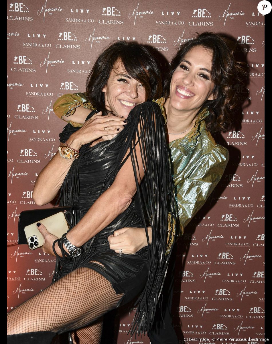 Exclusif - Sandra Sisley (robe Jitrois) et Laurie Cholewa - Soirée du 49ème anniversaire de Sandra Sisley (née le 25 avril) et les 6 ans de "Retrouvite" avec son mari Tomer au restaurant Mamamia à Paris © Pierre Perusseau/Bestimage