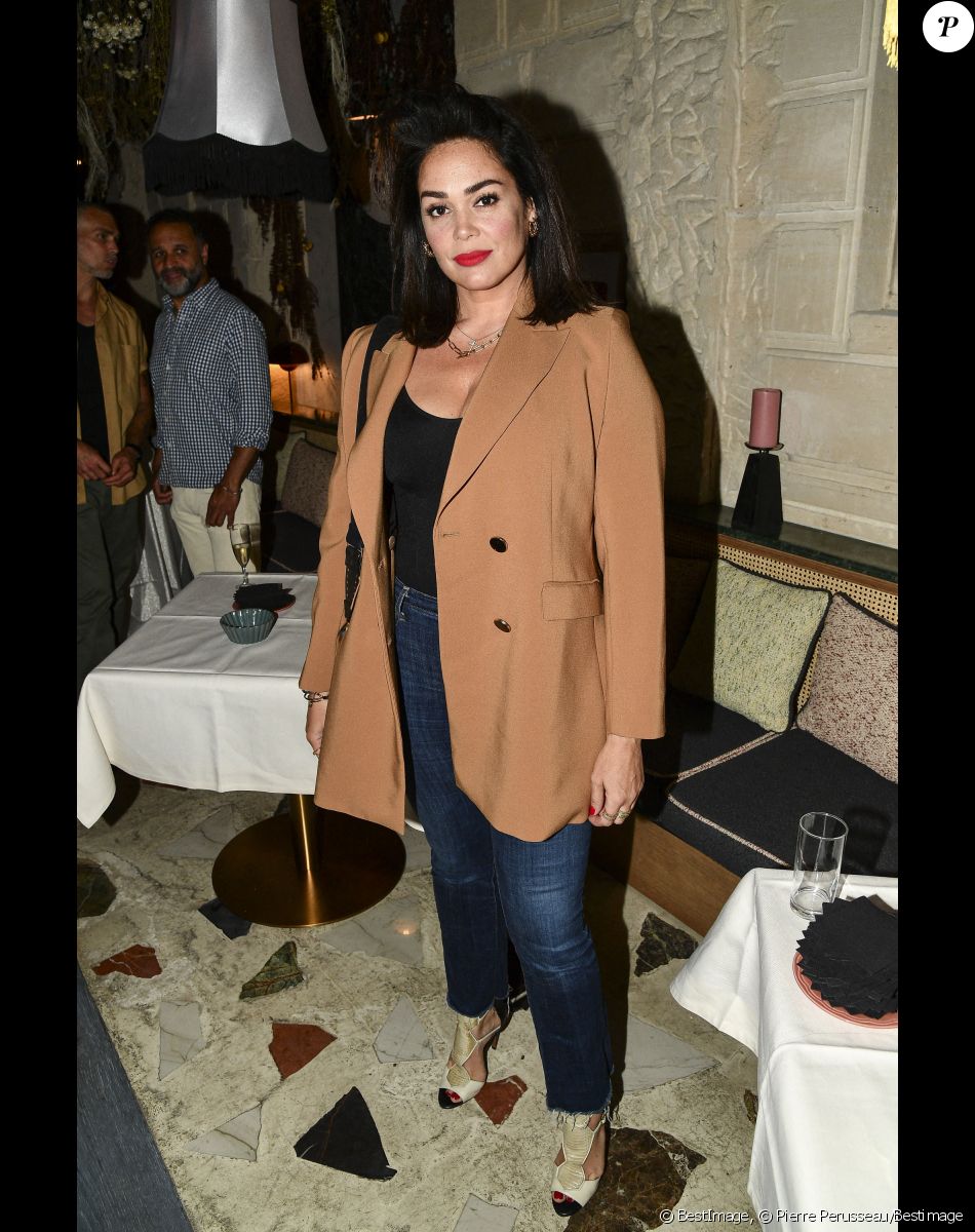 Exclusif - Lola Dewaere - Soirée du 49ème anniversaire de Sandra Sisley (née le 25 avril) et les 6 ans de "Retrouvite" avec son mari Tomer au restaurant Mamamia à Paris © Pierre Perusseau/Bestimage