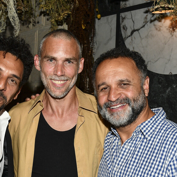 Exclusif - Tomer Sisley, Gianni Giardinelli et Yannig Samot - Soirée du 49ème anniversaire de Sandra Sisley (née le 25 avril) et les 6 ans de "Retrouvite" avec son mari Tomer au restaurant Mamamia à Paris © Pierre Perusseau/Bestimage