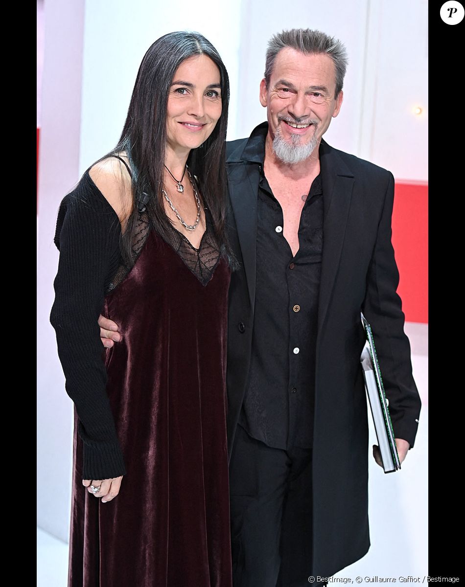 Exclusif - Florent Pagny et son épouse Azucena - Enregistrement de l'émisssion Vivement dimanche au studio Gabriel, presentée par Michel Drucker . Diffusion sur France 2 le 21 Novembre 2021 . © Guillaume Gaffiot / Bestimage