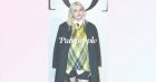 Louane en brassière et mini-short sexy à sequins Dior : son "outfit de folie" séduit !