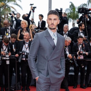 Baptiste Giabiconi - Montée des marches du film " Top Gun : Maverick " lors du 75ème Festival International du Film de Cannes. Le 18 mai 2022 © Olivier Borde / Bestimage 