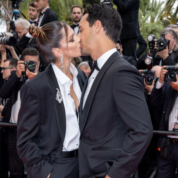 Iris Mittenaere et son compagnon Diego El Glaoui - Montée des marches du film " Top Gun : Maverick " lors du 75ème Festival International du Film de Cannes. Le 18 mai 2022 © Olivier Borde / Bestimage 
