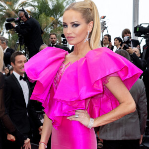 Adriana Karembeu - Montée des marches du film " Top Gun : Maverick " lors du 75ème Festival International du Film de Cannes. Le 18 mai 2022 © Olivier Borde / Bestimage 