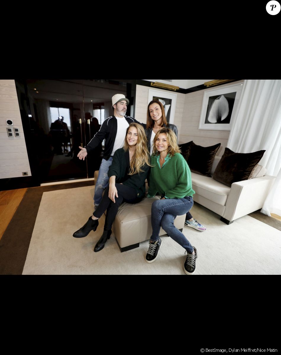 Excludif - Arnaud Henriet, Jennifer Lauret, Solène Hébert et Ingrid Chauvin - lors de la rencontre des lecteurs de Nice-Matin avec les acteurs de la serie "Demain nous appartient" en marge de la 5ème saison du festival International des Séries "Canneseries" à Cannes, France, le 3 avril 2022. © Dylan Meiffret/Nice Matin/Bestimage