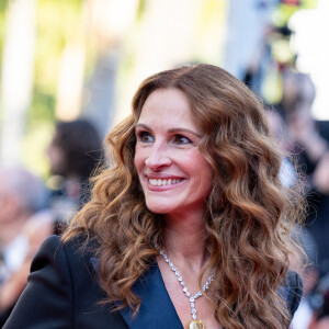 Julia Roberts - Montée des marches du film " Armageddon Time " lors du 75ème Festival International du Film de Cannes. Le 19 mai 2022 © Olivier Borde / Bestimage 