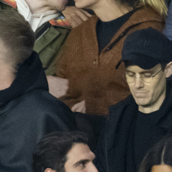 Ed Sheeran et sa femme Cherry Seaborn - People assistent à la victoire du PSG (2) face à Manchester City (0) lors de la deuxième journée de la Ligue des champions au Parc des Princes à Paris le 28 septembre 2021. © Cyril Moreau/Bestimage 