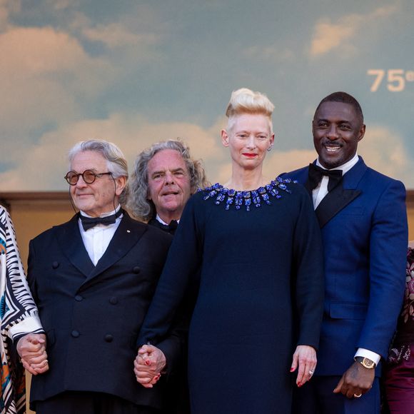 George Miller, Douglas Mitchell, Tilda Swinton, Idris Elba - Montée des marches du film " Three Thousand Years of Longing (3000 ans à t'attendre) " lors du 75ème Festival International du Film de Cannes. Le 20 mai 2022 © Olivier Borde / Bestimage 