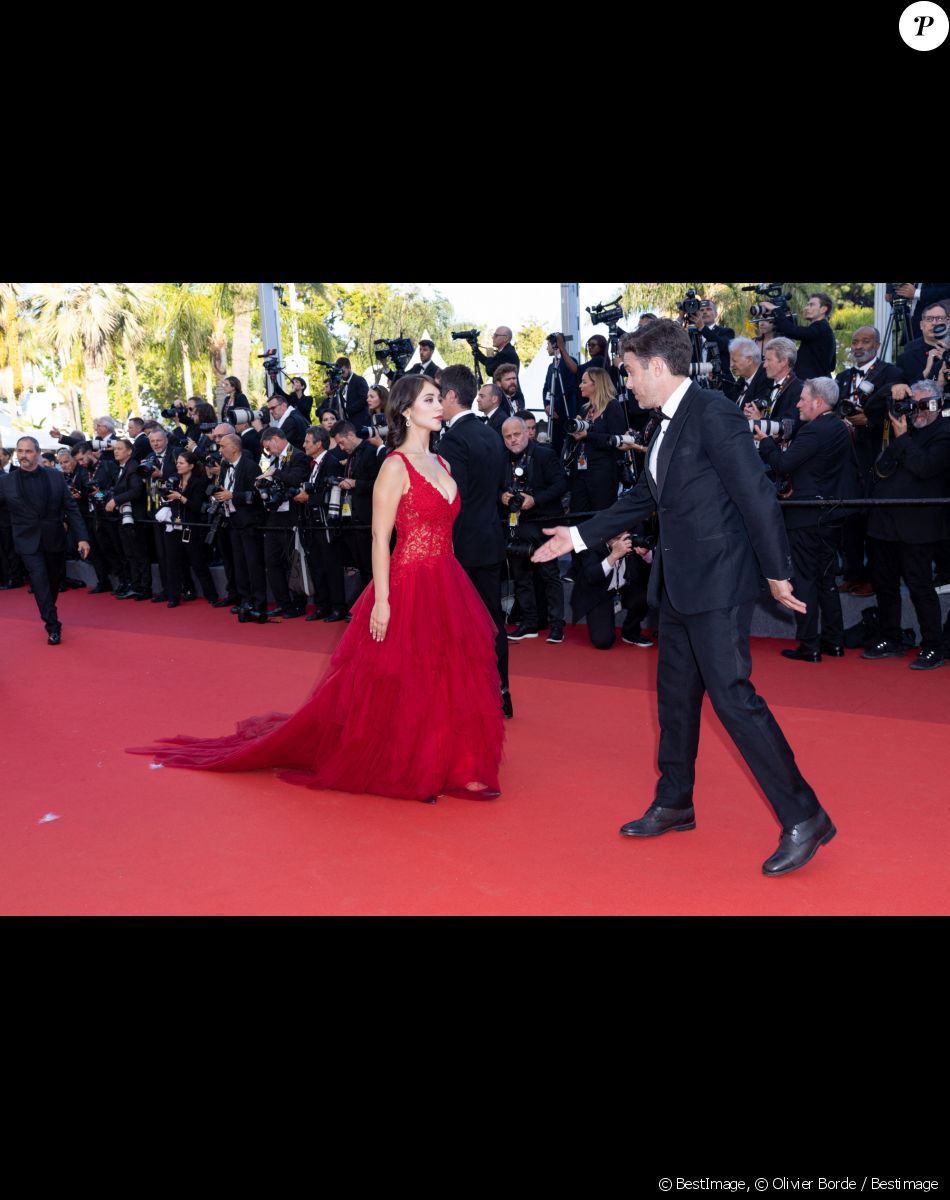 Casey Affleck et sa compagne Caylee Cowan - Montée des marches du film " Three Thousand Years of Longing (3000 ans à t'attendre) " lors du 75ème Festival International du Film de Cannes. Le 20 mai 2022 © Olivier Borde / Bestimage