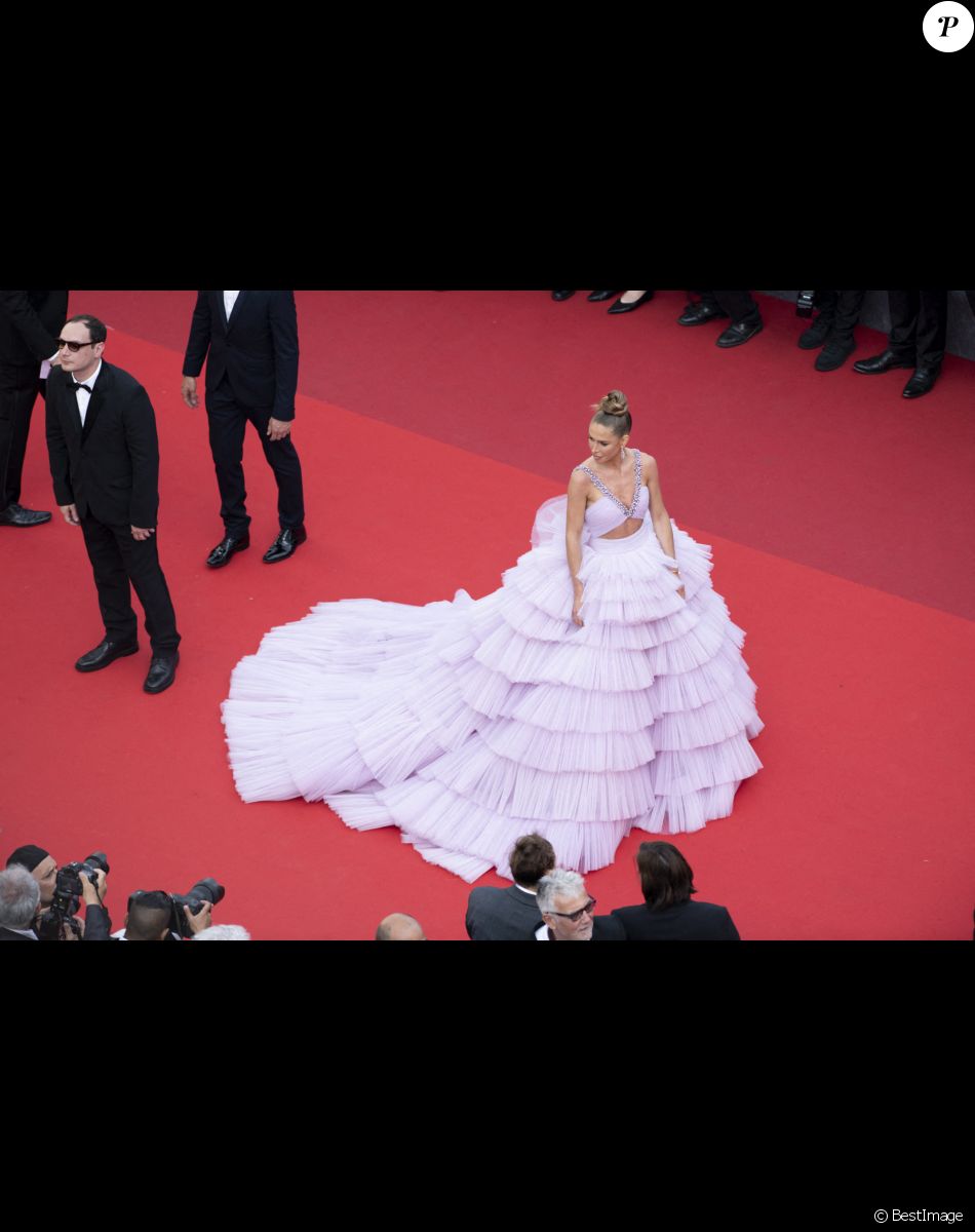Ginta Biku - Montée des marches du film " Triangle of Sadness (Sans filtre) " lors du 75ème Festival International du Film de Cannes. Le 21 mai 2022 © Pool / Bestimage
