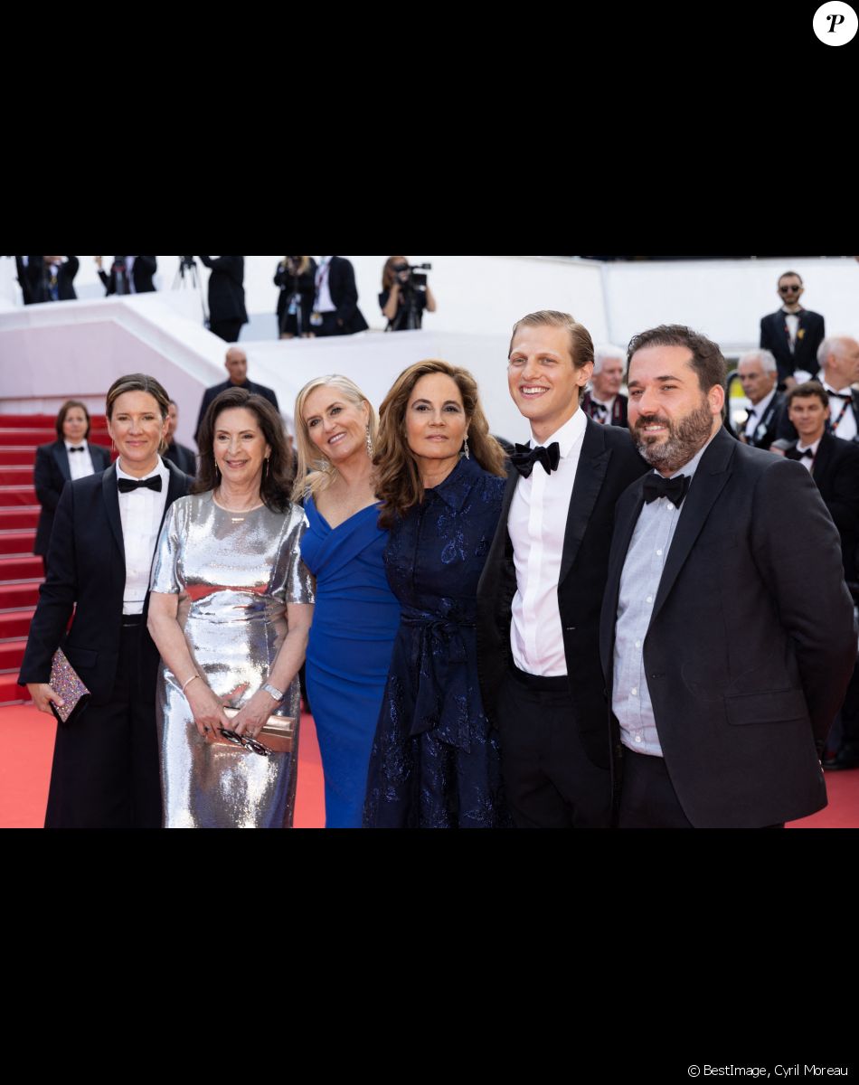 Amy Entelis, Peter Elkind - Montée des marches du film " Triangle of Sadness (Sans filtre) " lors du 75ème Festival International du Film de Cannes. Le 21 mai 2022 © Cyril Moreau / Bestimage