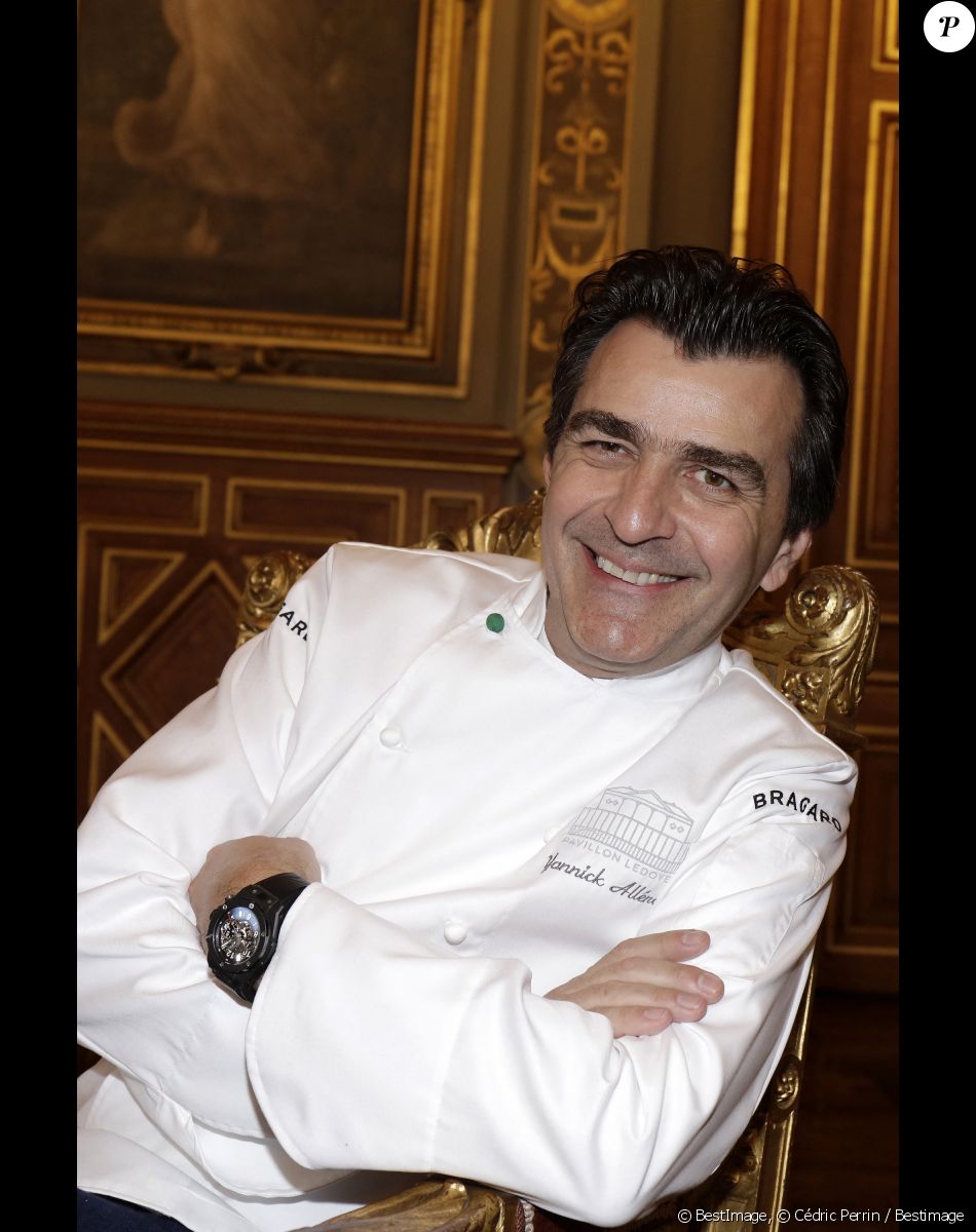 Yannick Alleno - Conférence de presse de la 3ème édition du Salon de la Gastronomie des Outre-mer et de la Francophonie à Paris. Le 4 janvier 2018 © Cédric Perrin / Bestimage