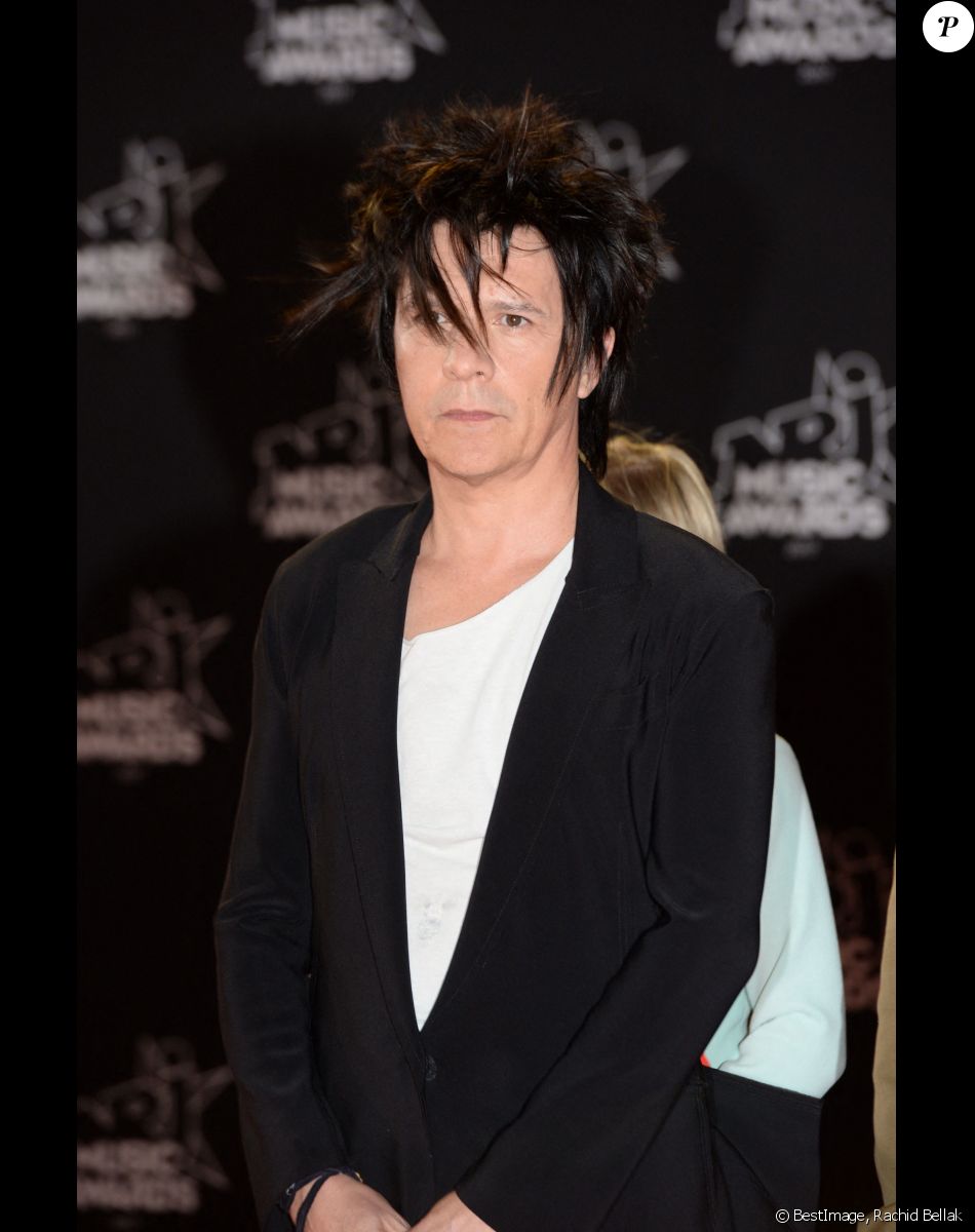 Nicola Sirkis - 19ème édition des NRJ Music Awards à Cannes, le 4 novembre 2017. © Rachid Bellak/Bestimage