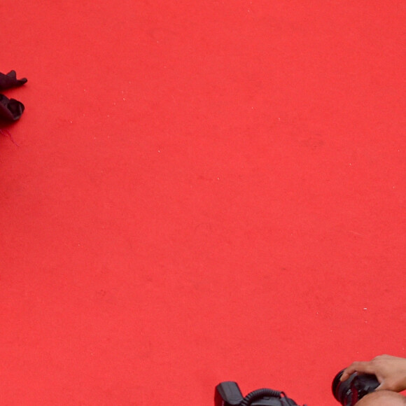 Carla Bruni - Sarkozy - Montée des marches du film " Les Amandiers " lors du 75ème Festival International du Film de Cannes. Le 22 mai 2022 © Giancarlo Gorassini / Bestimage 