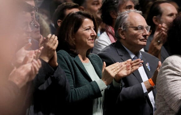 Agnès Buzyn - Le président de la République française et candidat du parti centriste La République en marche (LREM) à la réélection, a effectué son premier grand meeting de campagne au Paris le Défense Arena à Nanterre. © Dominique Jacovides/Bestimage 