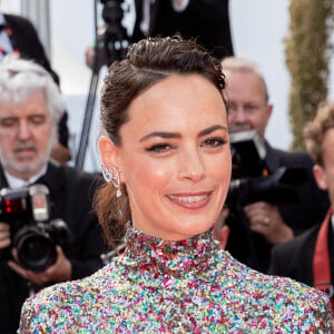 Bérénice Bejo (bijoux TASAKI) - Montée des marches du film " L'Innocent " lors du 75ème Festival International du Film de Cannes. © Cyril Moreau / Bestimage 