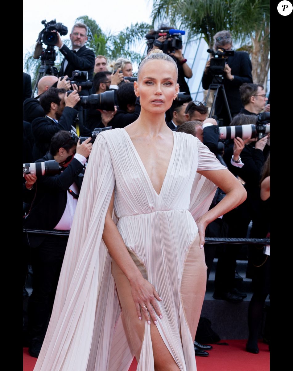 Natasha Poly - Montée des marches du film " L'Innocent " lors du 75ème Festival International du Film de Cannes. Le 24 mai 2022 © Olivier Borde / Bestimage