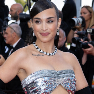Camelia Jordana - Montée des marches du film " L'Innocent " lors du 75ème Festival International du Film de Cannes. Le 24 mai 2022 © Olivier Borde / Bestimage 
