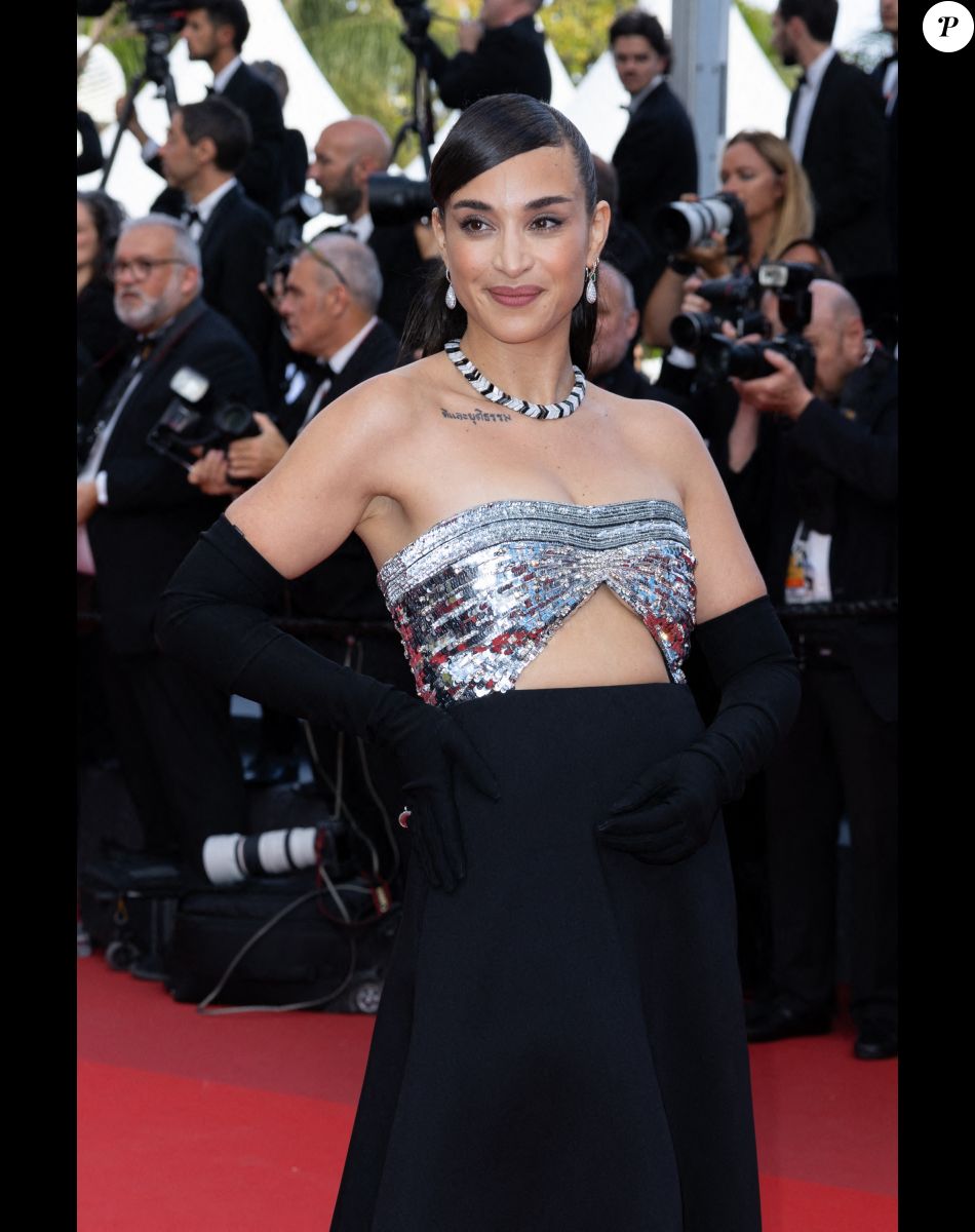 Camelia Jordana - Montée des marches du film " L'Innocent " lors du 75ème Festival International du Film de Cannes. Le 24 mai 2022 © Olivier Borde / Bestimage