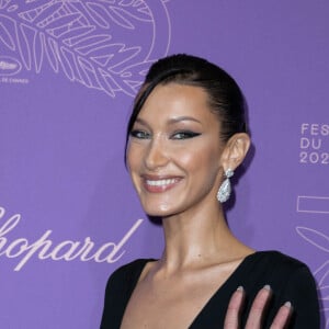 Bella Hadid - Photocall du dîner du 75ème Festival International du Film de Cannes. Le 24 mai 2022