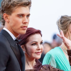 Austin Butler, Priscilla Presley - Montée des marches du film " Elvis " lors du 75ème Festival International du Film de Cannes. Le 25 mai 2022 © Olivier Borde / Bestimage 