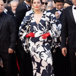 Noomi Rapace - Montée des marches du film "Elvis" lors du 75e Festival International du Film de Cannes. Le 25 mai 2022. © Cyril Moreau / Bestimage