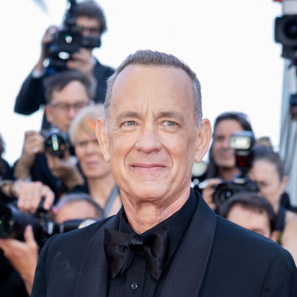 Tom Hanks - Montée des marches du film "Elvis" lors du 75e Festival International du Film de Cannes. Le 25 mai 2022. © Olivier Borde / Bestimage