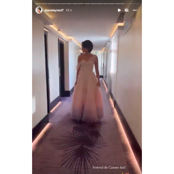Miss France 2022 Diane Leyre confie ses galères de robe sur Instagram le jour de sa montée des marches au Festival de Cannes le 26 mai 2022. Elle a fini par trouver une robe sublime d'une créatrice ukrainienne, Milla.