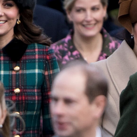 Catherine Kate Middleton, la duchesse de Cambridge enceinte et Meghan Markle, le prince Philip, duc d'Edimbourg - La famille royale d'Angleterre arrive à la messe de Noël à l'église Sainte-Marie-Madeleine à Sandringham, le 25 décembre 2017